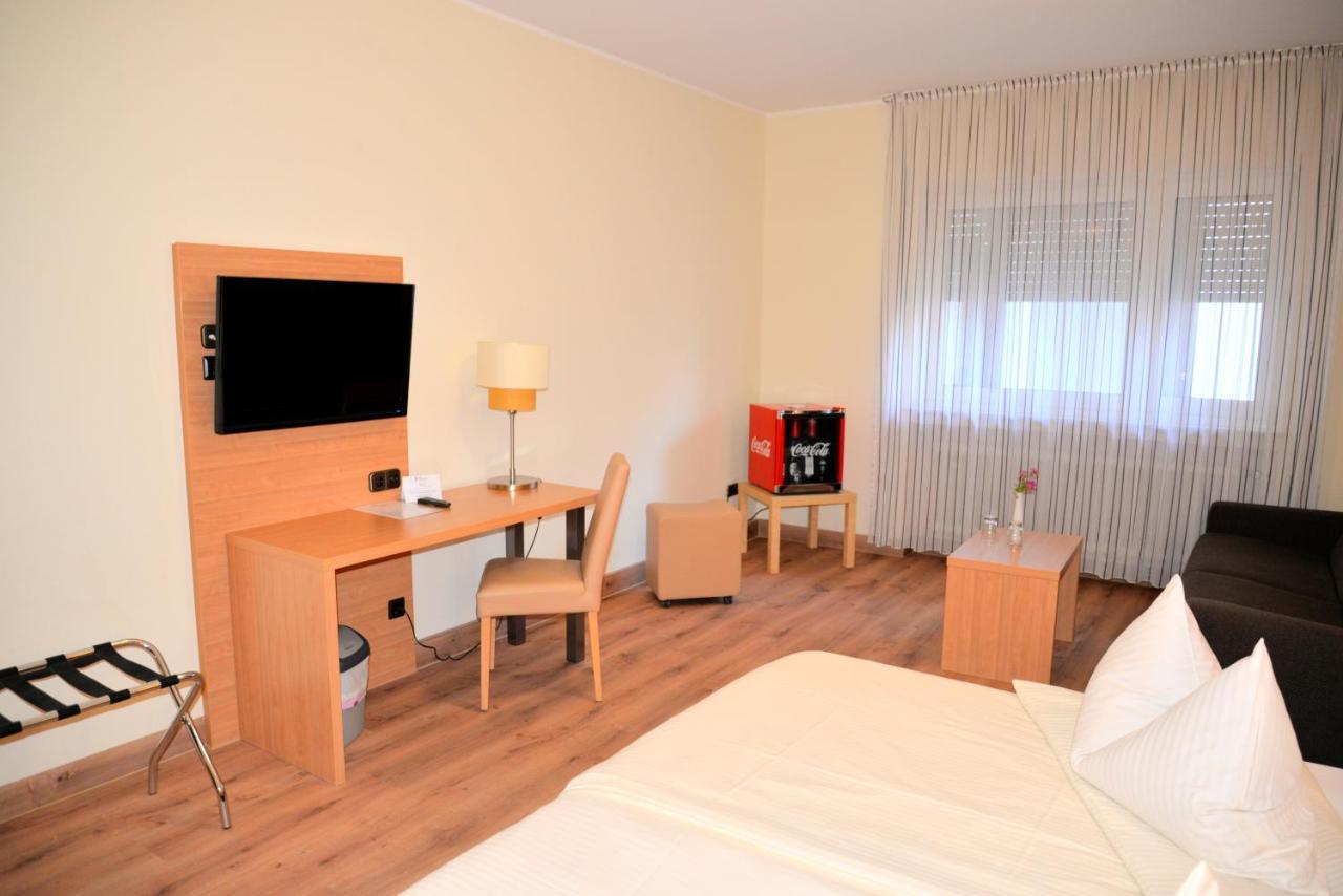 Hotel Paffhausen Wirges Екстер'єр фото