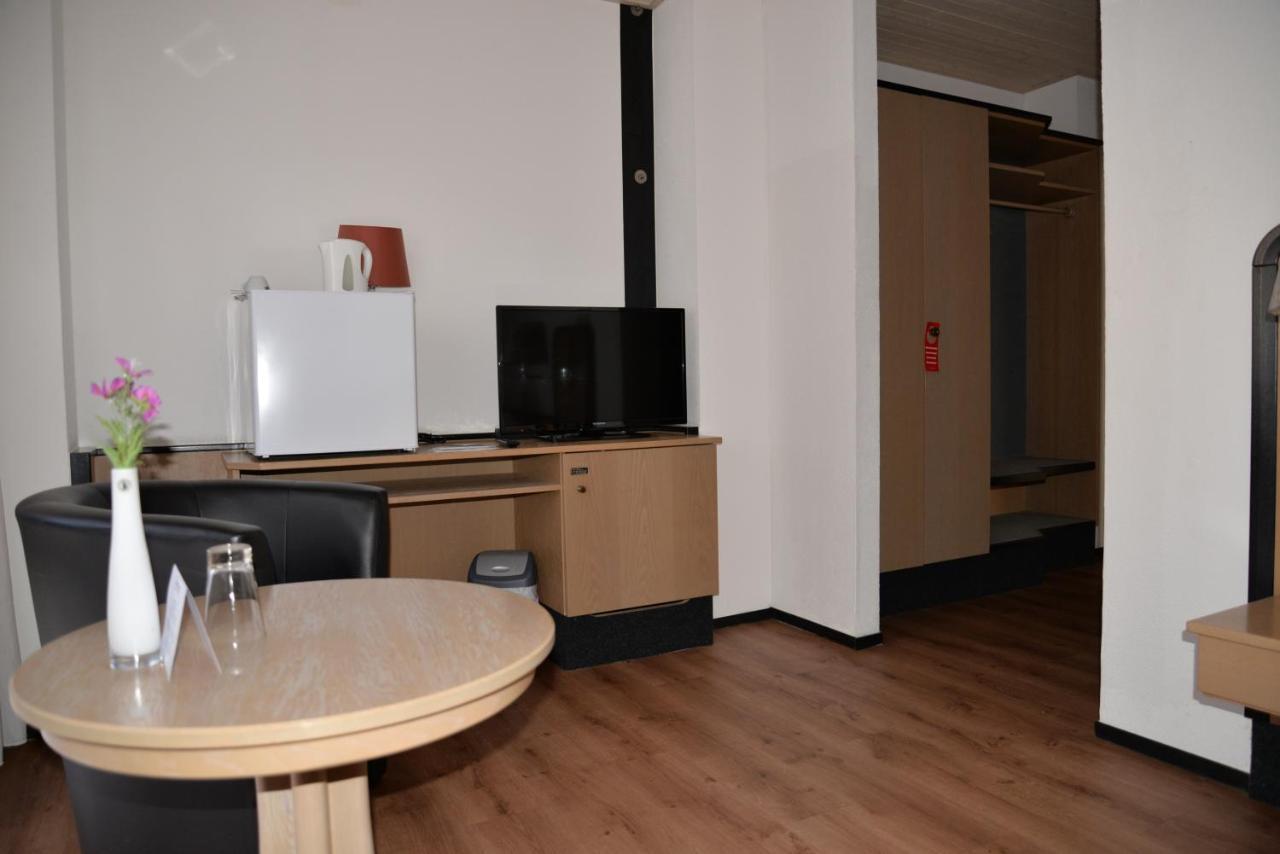 Hotel Paffhausen Wirges Екстер'єр фото